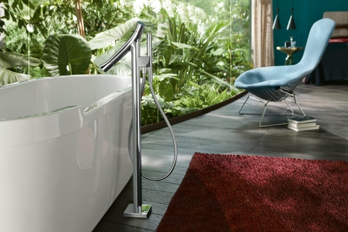 badrumsdesign organisk hansgrohe kran badkar mattor röd