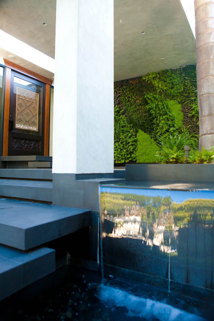 Vattenkaskader i trädgården -moderna-vertikala-trädgård-granit-exotiska