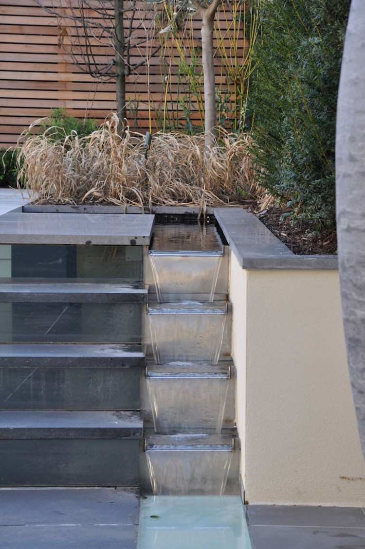 Vattenkaskader i trädgården -moderna-rostfritt stål-natursten-granit-minimalistisk