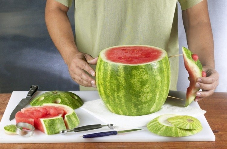 vattenmelon-dekorera-idéer-tekanna-instruktioner