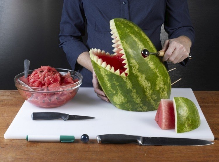 haj-vattenmelon-instruktioner-carving-dekorera