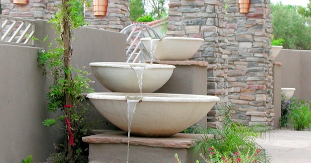 Trädgårdsvattenfontän modern med vattenfallseffekt, halvklotform