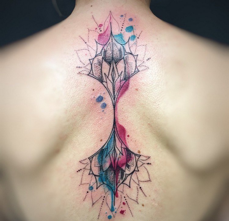 akvarell-tatuering-tillbaka-idé-prick