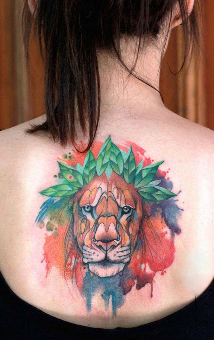 akvarell-tatuering-tillbaka-lejon-akvareller