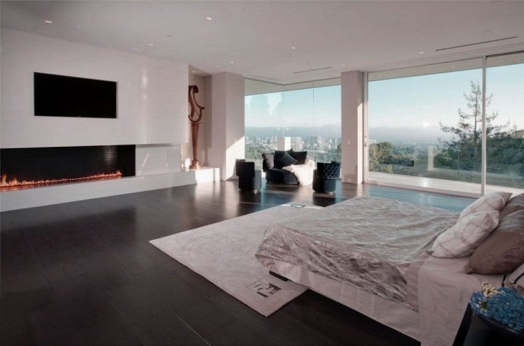 Vita sovrumsmöbler -stil-design-minimalistisk-landskap-fönster-öppen-spis-stor
