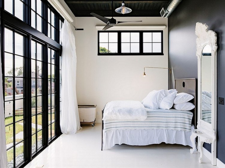 vita sovrum-möbler-stil-design-industriell-design-svart-vägg-vintage-spegel-galler-fönster