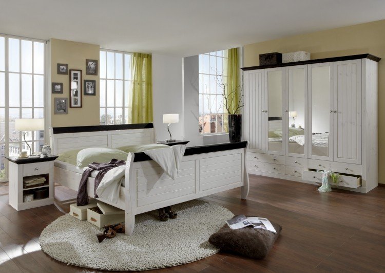 vita sovrum-möbler-stil-design-traditionella-trä-golv-gröna-tillbehör-fönster