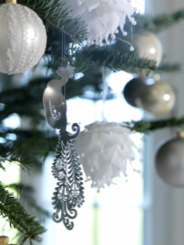vit-jul-dekoration-idéer-jul-träd-dekorationer