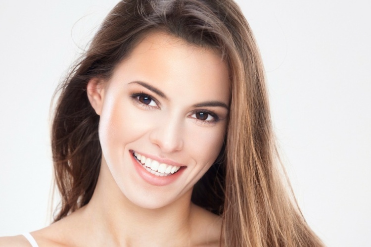 vita tänder får skönhetstips-huskurer-tandläkare