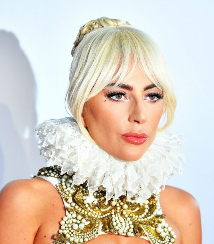 Lady Gaga frisyrer White Eyeliner Makeup Tips