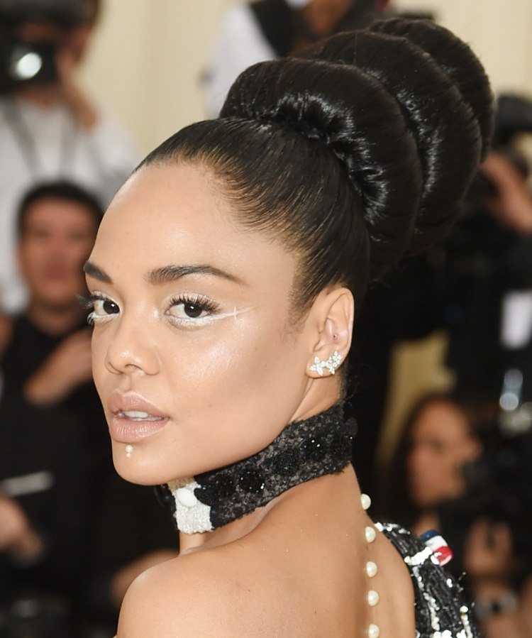 Applicera eyeliner Makeup-tips Tips för att få ögonen att se större ut