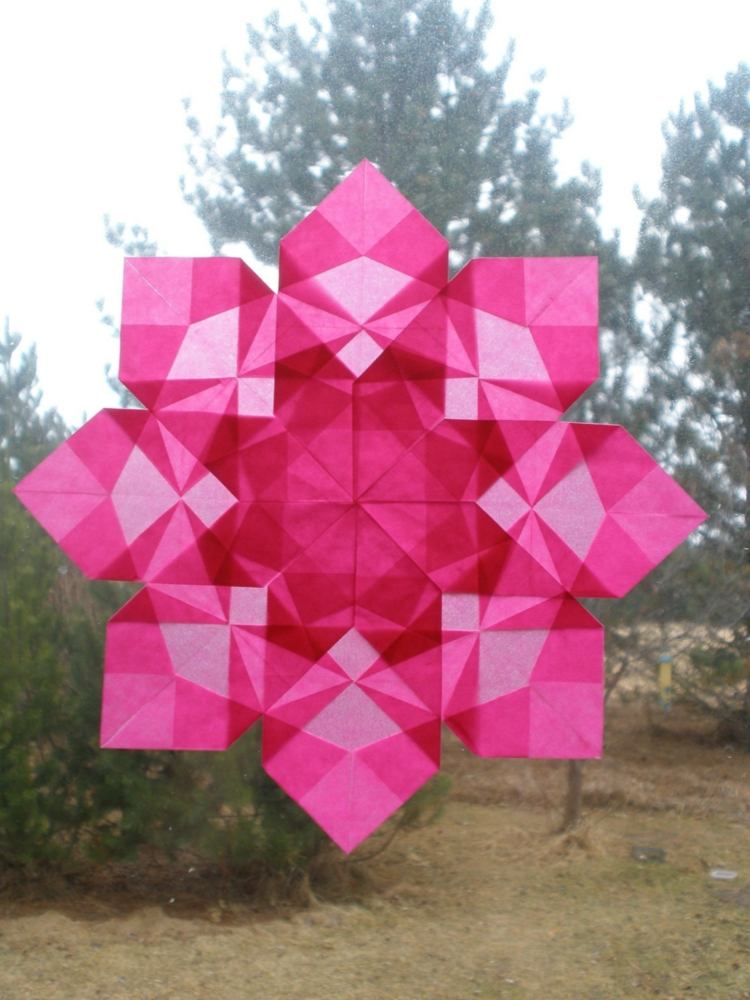 juldekoration för fönster rosa pergament snöflinga idé