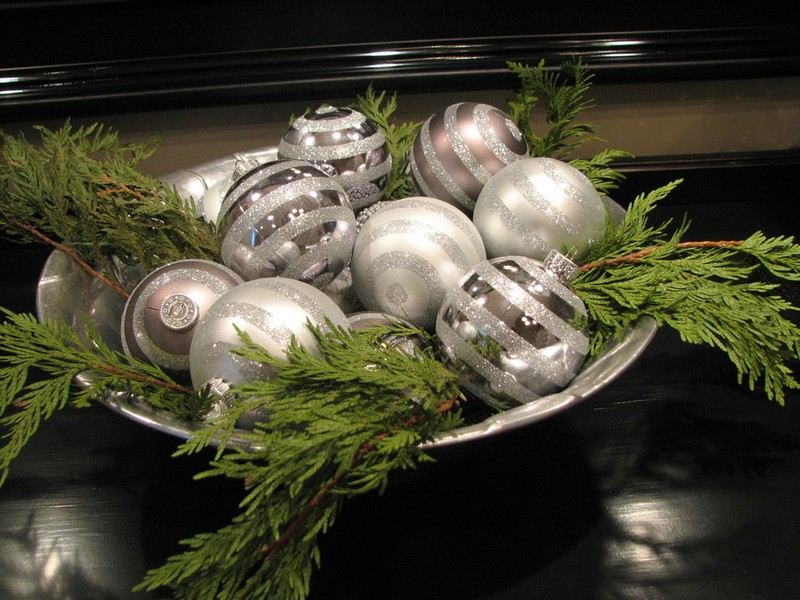 Juldekoration-silver-snurr-glitter-spray-utsmyckning