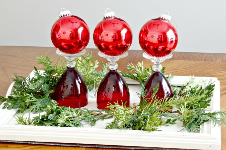 juldekoration vinglas rött stå idé julgransdekorationer vintergröna