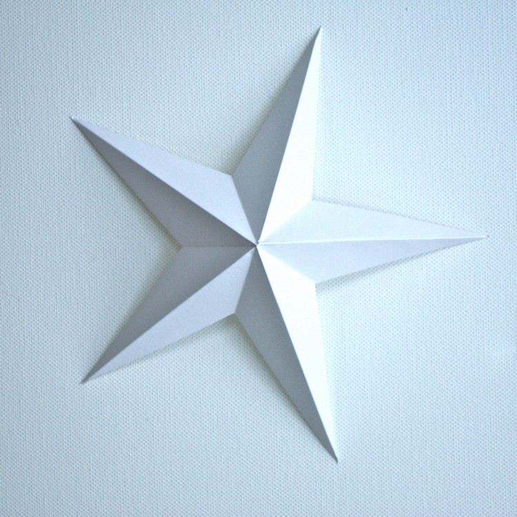 jul-dekoration-gör-det-själv-papper-3d-stjärna-idé