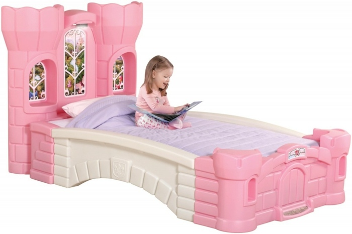 en-prinsessa-säng-med-lås-form