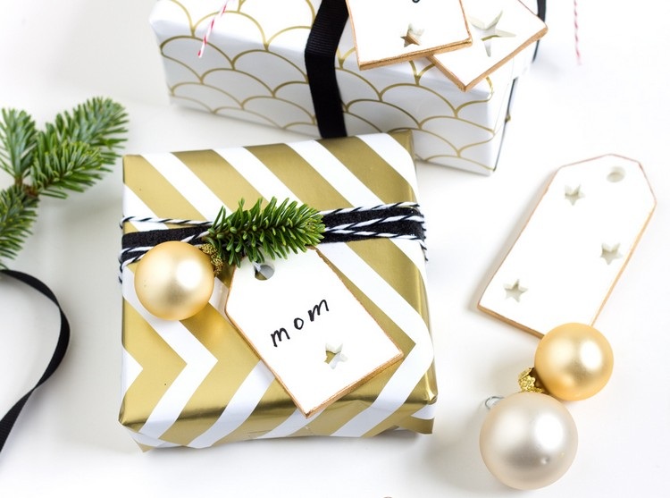 julklappar-förpackningar-instruktioner-modellering-lera-släp-guld-boll