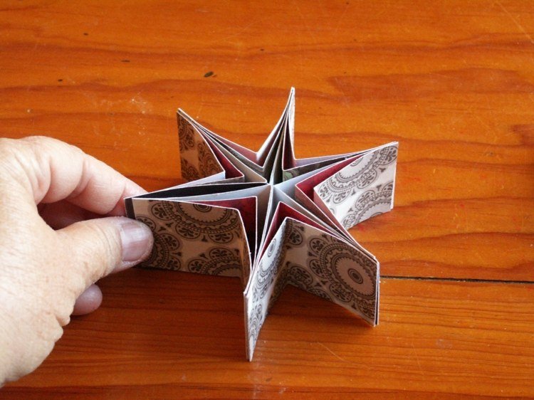 tinker julstjärnor kartong vikningsteknik pappersremsor