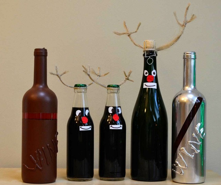 vinflaskor för julren förklädning gevir inför rudolph
