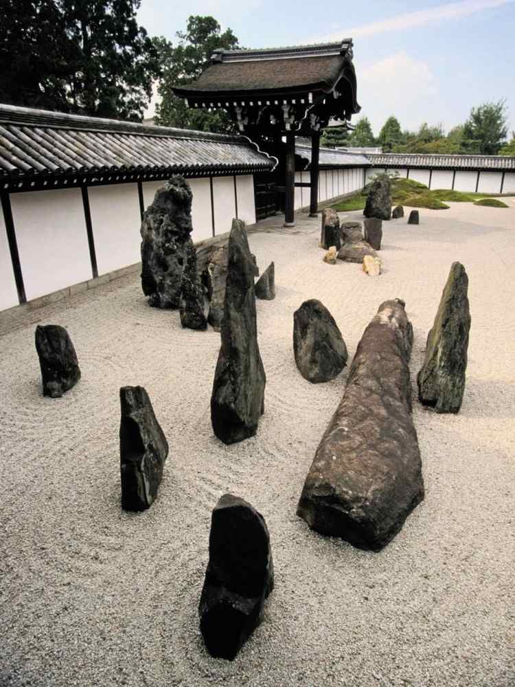 trädgård-stenar-stenblock-stenar-japansk-trädgård