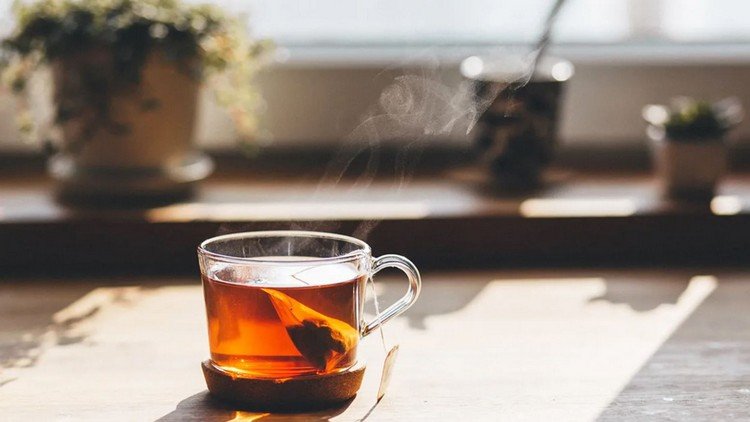 Förbered te mot flatulens med tepåsar