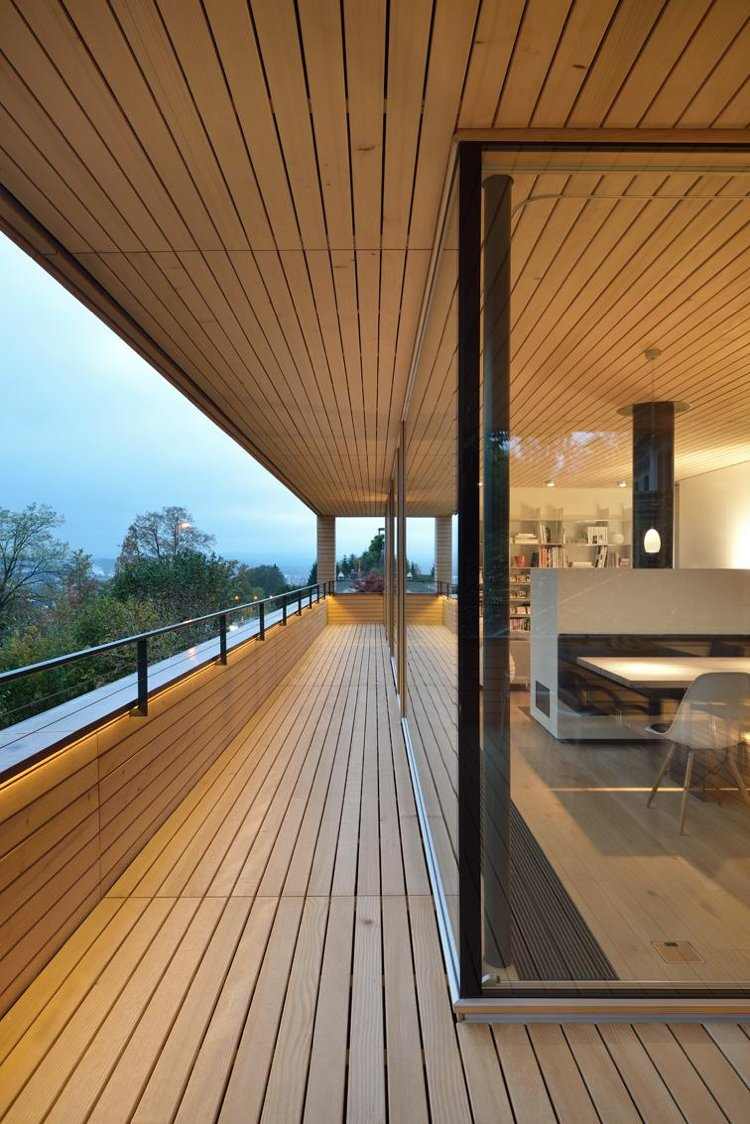 Vilket trä för terrass-tips-tall-trä-tak-modern-arkitektur-terrass-dörrar