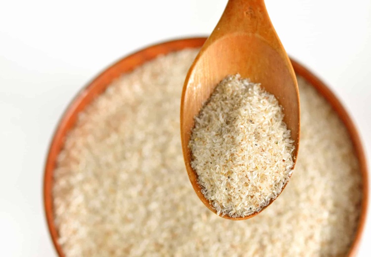 Psylliumskalpulver (latinskt psyllium används i lågkolhydratbakning som bindemedel
