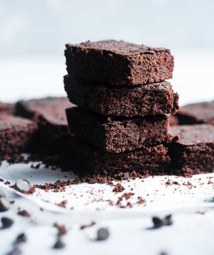 Proteinbrownies med mörk choklad