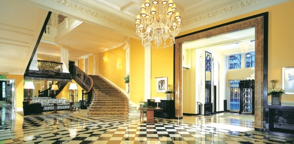 Lyx City Hotel-Claridges Hotel-London Mayfair