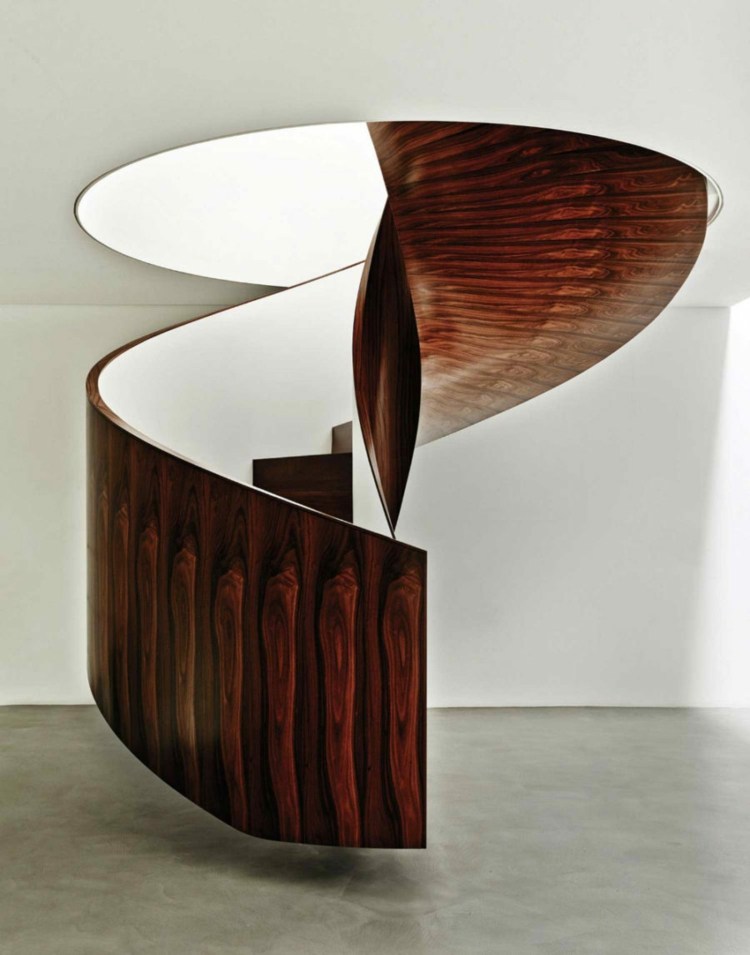 minimalistisk design modern spiraltrappa trä eleganta linjer
