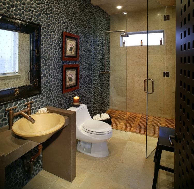 badrum-design-asiatisk stil-flod-stenar-dusch-glas-vägg-bambu-modern