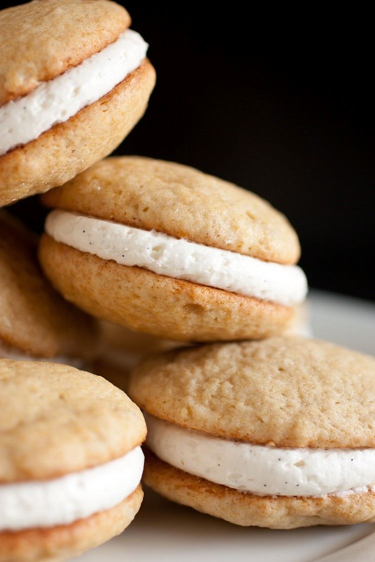 whoopies-gör-det-själv-bananbröd-vanilj-grädde-fyllning