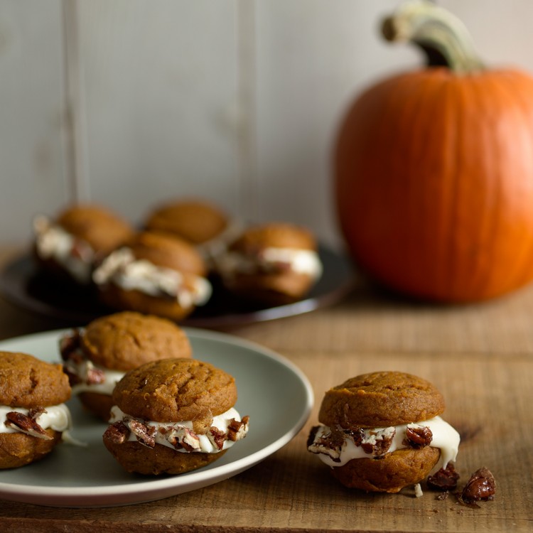whoopies-gör-det-själv-pumpa-höst-baka-nötter