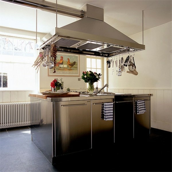 Köksskåp i rostfritt stål-modern design