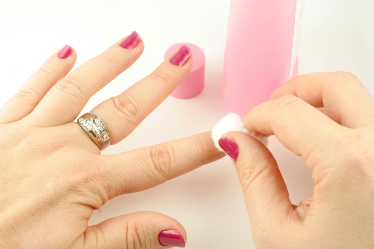 Måla naglarna korrekt, tips-nagellack-ta bort