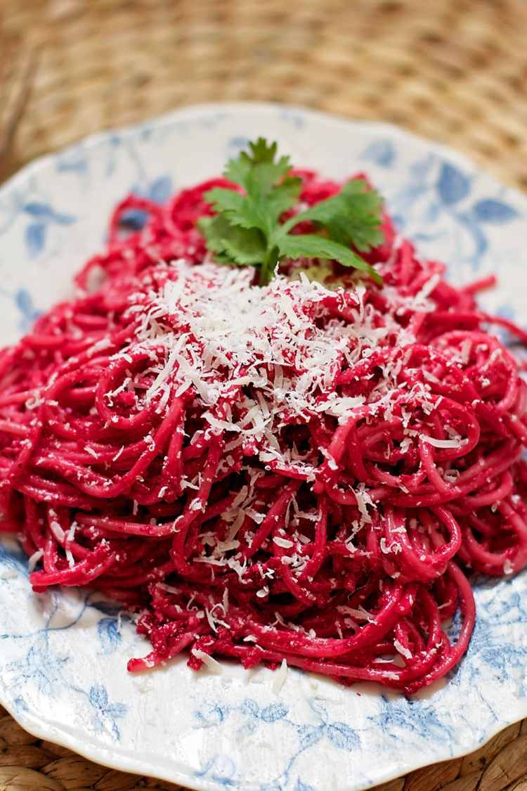 Rödbetor pesto gör dig själv pasta recept
