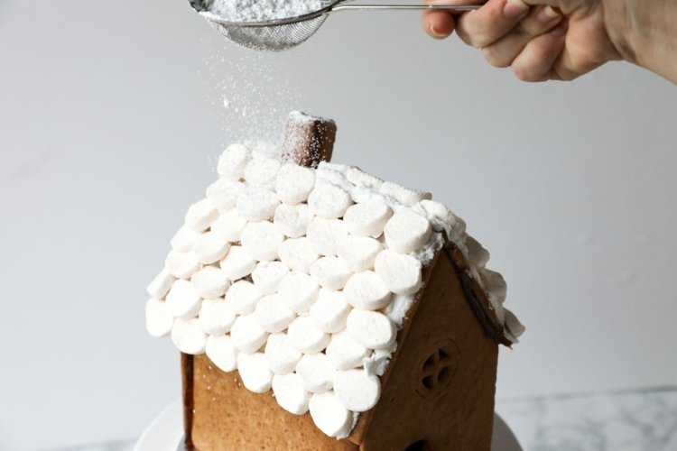 Skiva marshmallows för vanliga och vita takpannor