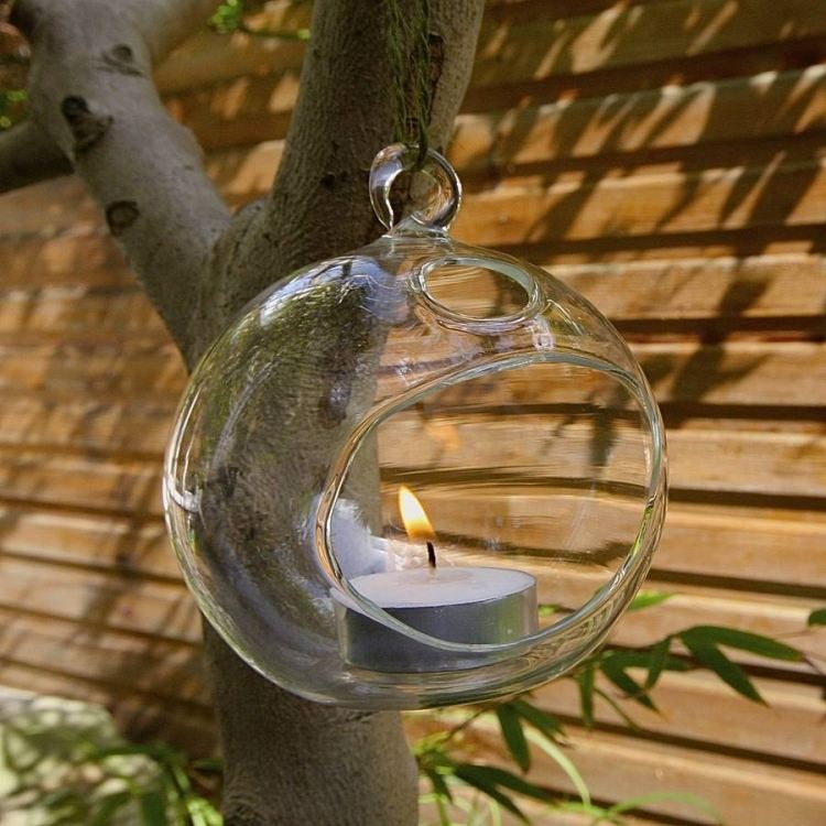 Hängande lykta i trädgården -glas-sfär-luftbubbla-värmeljus-transparent-hängande