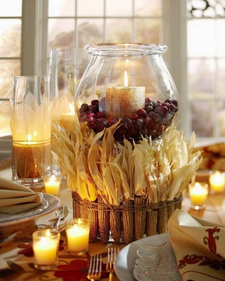 Höst tinker bord dekoration-lykta-bär-fylld-majskolv
