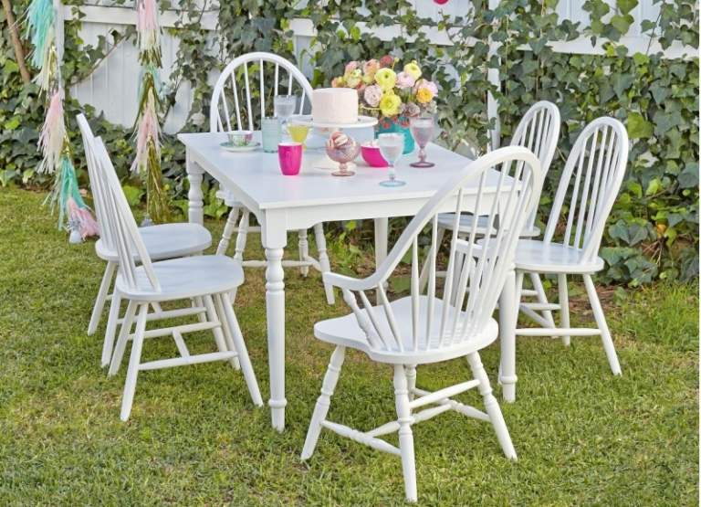 Windsor-stol-vit-klassisk-idéer-trädgårdsmöbler