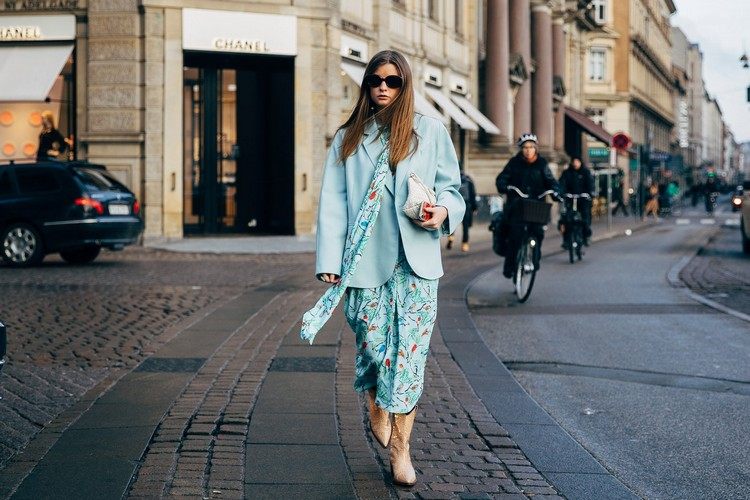 Vinteroutfit i pastellfärger Oversize outfit