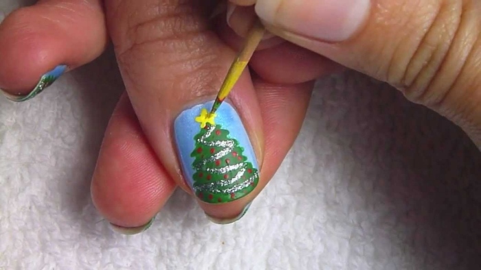 Vinter-jul-spik-design-jul-träd-med-stjärna-stämpling
