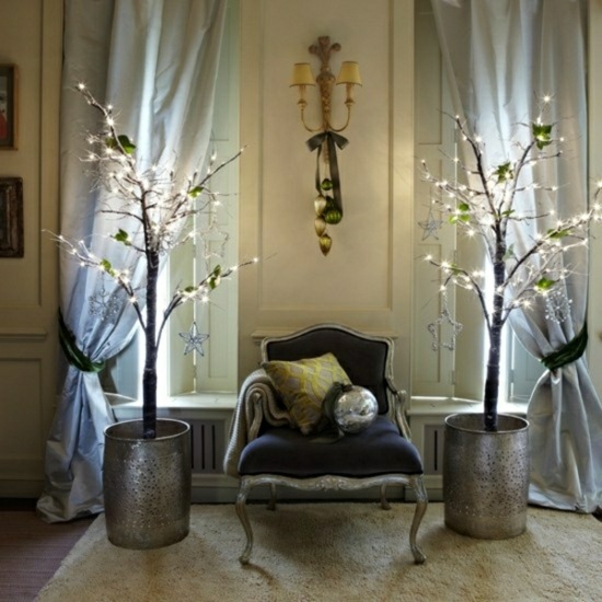 elegant-vardagsrum-modern-jul-dekoration-idé
