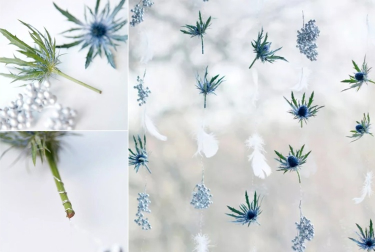 Använd vinterblommor och andra dekorationer för en blommig gardin för fönstren