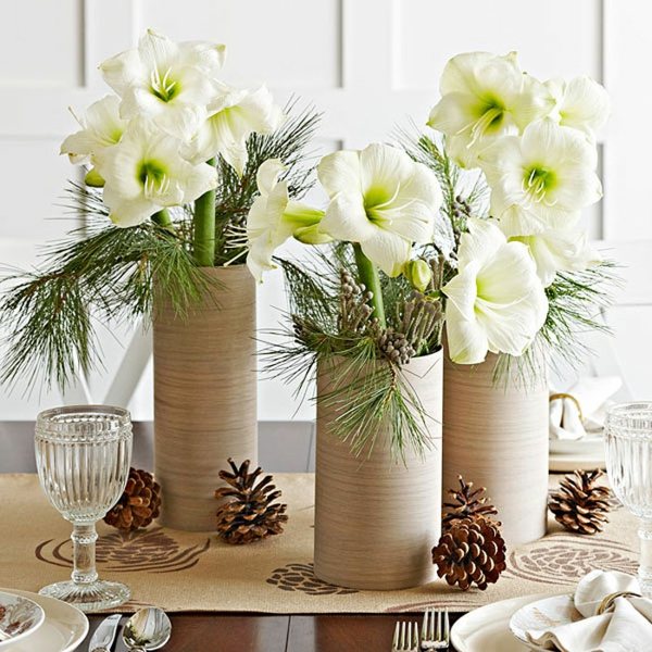original blomma vas bord dekoration advent säsong arrangemang kottar