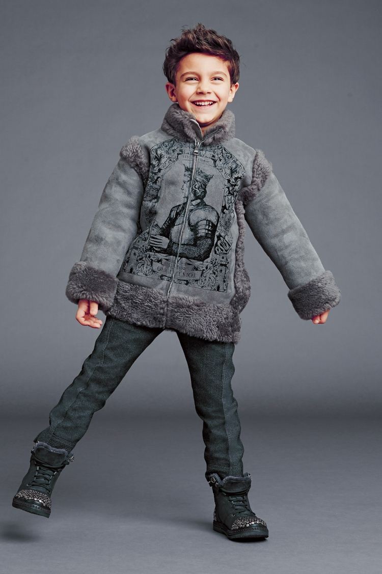 vinter-mode-2015-små-pojkar-DG-kappa-byxor-stövlar