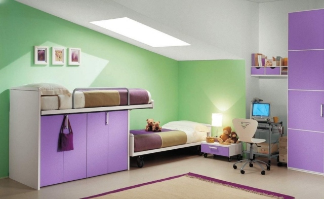 Livliga-gröna-väggar-färgade-möbler-accenter-vårliknande-friskhet-barnrum