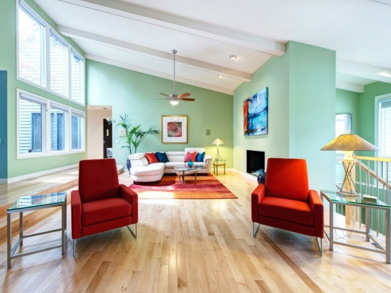 måla väggar pastellgrönt mint vardagsrum interiör komfort