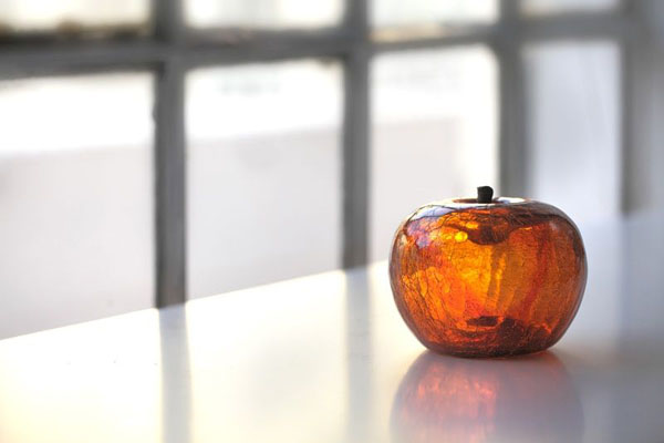 futuristiska glas äpple levande dekoration idéer