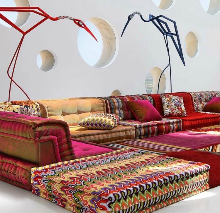 Hippie Chic -liv-runt-fönster-gap-vägg-sits-kudde-soffa